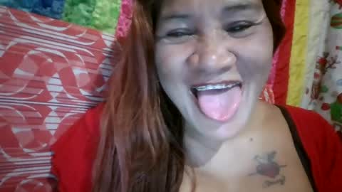 _suphitchaya_ online show from 06/17/26, 09:49