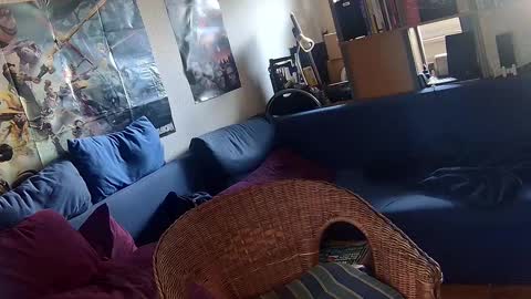 Sven online show from 10/13/25, 03:12