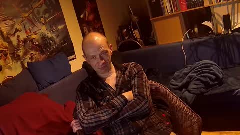 Sven online show from 10/20/25, 02:23