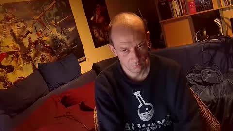 Sven online show from 11/08/25, 02:23