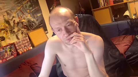 _svenerd_____ online show from 04/28/26, 02:27