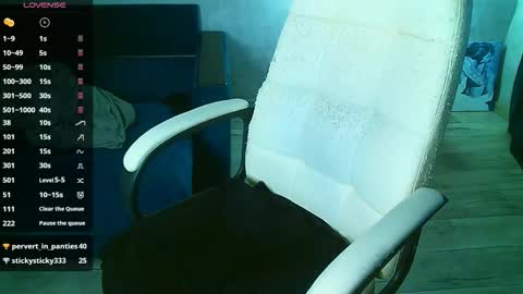 Snapshot of _sweet_ruby_ chatting on 12/14/25, 08:41 Milana welcome to my world online show from 12/14/25, 08:41