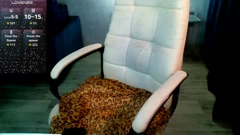 Milana   welcome to my world  online show from 05/12/26, 10:12