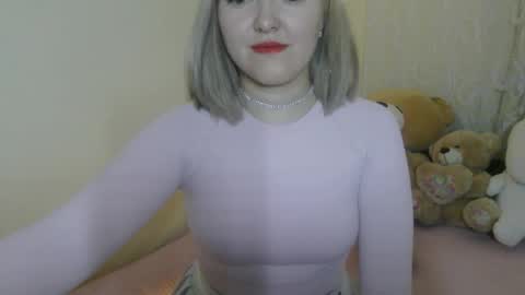 _sweet_smile_ online show from 10/24/25, 09:00