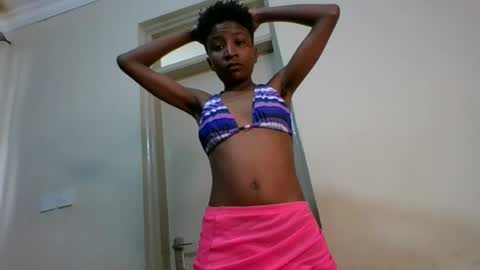 _sweetebony_r online show from 06/12/26, 07:51