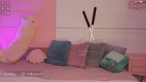 _tammarra_ online show from 02/15/25, 08:43