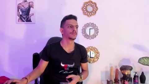 Snapshot of _tarek_ chatting on 09/27/25, 07:19 _tarek_ online show from 09/27/25, 07:19