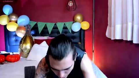    online show from 10/01/25, 02:23