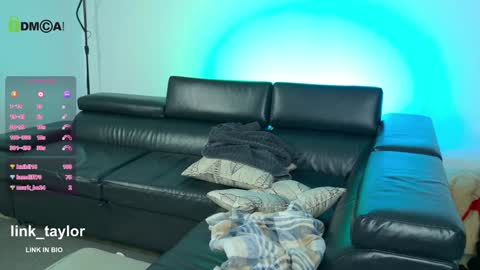 Link Taylor online show from 11/15/25, 10:15