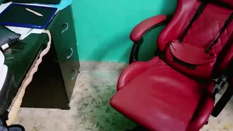 _telugu_boy online show from 05/17/26, 04:21