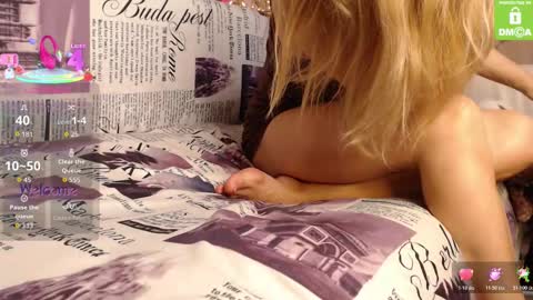 Mia online show from 11/01/25, 02:57