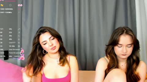 Snapshot of _teona_ann_for_you_ chatting on 01/31/25, 09:48 Teona and Annred hair online show from 01/31/25, 09:48