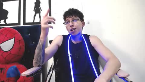 Thomas online show from 11/07/25, 04:34