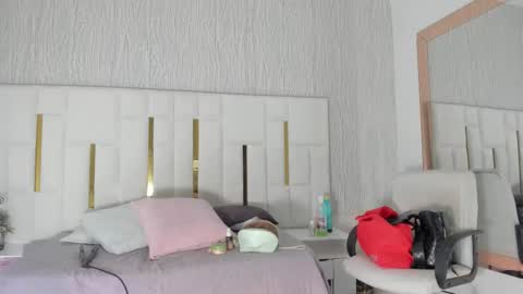 Rousse  online show from 01/10/26, 07:15