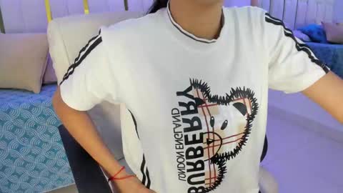 Snapshot of _tinyrousse_ chatting on 02/08/26, 07:06 Rousse online show from 02/08/26, 07:06