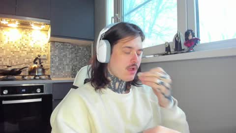 _torfin_ online show from 02/11/25, 06:30