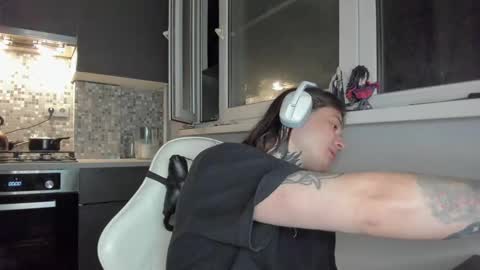 _torfin_ online show from 03/10/25, 08:34