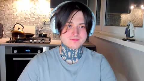 _torfin_ online show from 02/13/26, 11:01