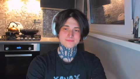 _torfin_ online show from 03/27/26, 01:44