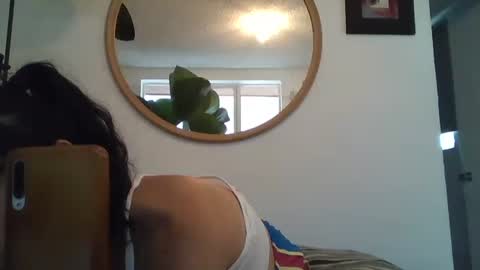 Snapshot of _tutti_frutti_ chatting on 05/24/26, 08:36 _tutti_frutti_ online show from 05/24/26, 08:36