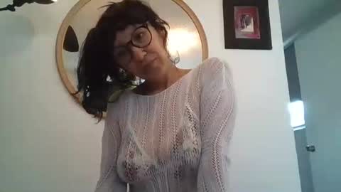 Snapshot of _tutti_frutti_ chatting on 06/04/26, 11:00 _tutti_frutti_ online show from 06/04/26, 11:00