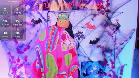     online show from 10/18/25, 03:31