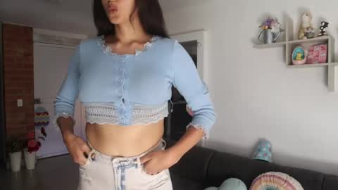 Anastasia Vahos online show from 04/18/26, 07:07