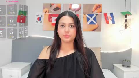 Snapshot of _valerycooper chatting on 06/21/26, 01:24 _valerycooper online show from 06/21/26, 01:24
