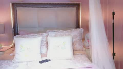 Snapshot of _valuu chatting on 05/01/26, 12:43 Valuu online show from 05/01/26, 12:43