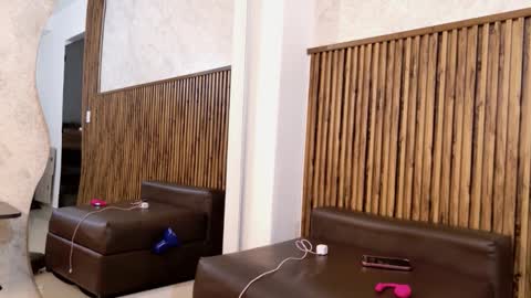 Veronica online show from 12/02/25, 01:17