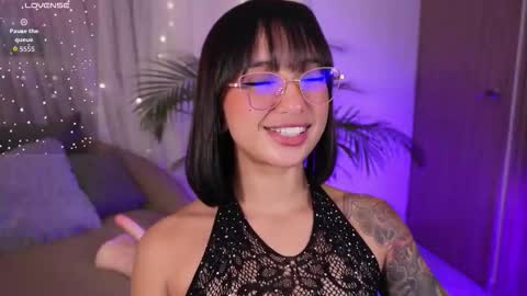 VICTORIA online show from 10/15/25, 01:17