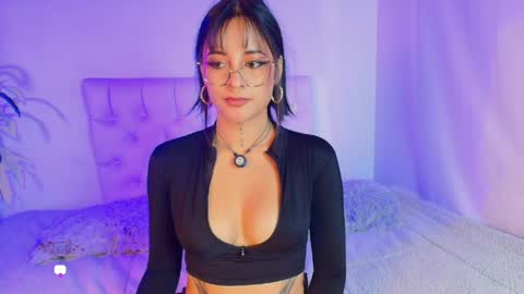 Victoria Fox online show from 04/11/26, 10:36