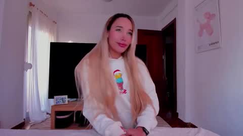 Snapshot of _viioletweekend_ chatting on 01/08/26, 04:31 online show from 01/08/26, 04:31