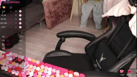 Alis online show from 04/19/26, 04:34