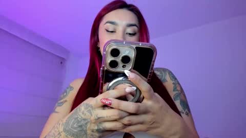 Snapshot of _viviana chatting on 11/11/25, 10:43 INSTAGRAM pinzon viviana online show from 11/11/25, 10:43