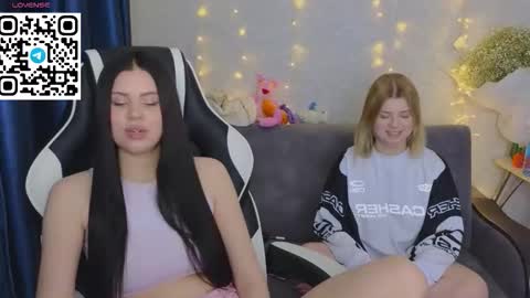 Fiona and Wayne online show from 03/05/26, 04:36