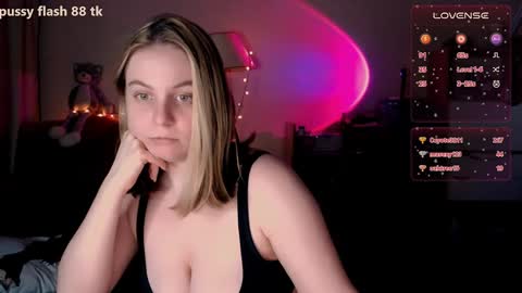 Tory lavender - MV online show from 01/27/25, 05:04