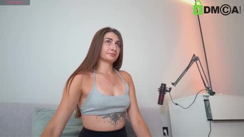 Lily online show from 09/27/25, 08:47