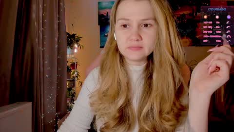 Enni online show from 09/14/25, 06:23