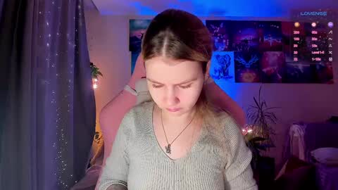 Enni online show from 09/18/25, 06:26