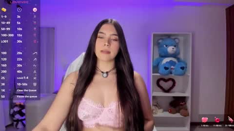 Snapshot of _wtdreamgirl chatting on 03/02/26, 05:08 Luisa online show from 03/02/26, 05:08