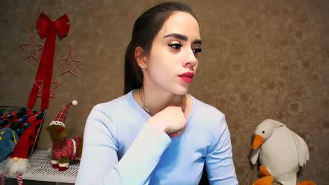 Snapshot of _your_fantasy_girl chatting on 12/27/24, 08:07 Alisa online show from 12/27/24, 08:07