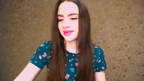 Snapshot of _your_fantasy_girl chatting on 01/23/25, 08:45 Alisa online show from 01/23/25, 08:45