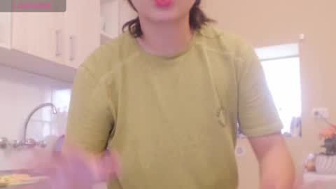 Macca and Ana online show from 12/31/24, 07:29