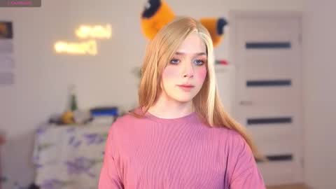 LITTLE FOX online show from 10/12/25, 02:27