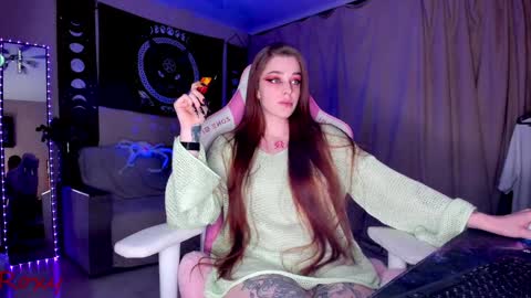 Roxy online show from 01/11/25, 05:41