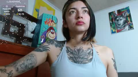 Snapshot of _zoebakers chatting on 12/27/24, 05:05 Zoe  online show from 12/27/24, 05:05