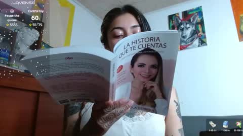 Snapshot of _zoebakers chatting on 01/21/25, 04:27 Zoe  online show from 01/21/25, 04:27