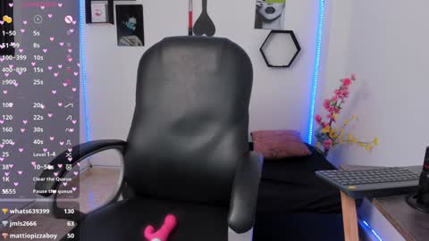 Zoe online show from 12/19/24, 03:51