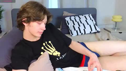 Snapshot of a11ice chatting on 02/17/26, 12:34 Denis online show from 02/17/26, 12:34